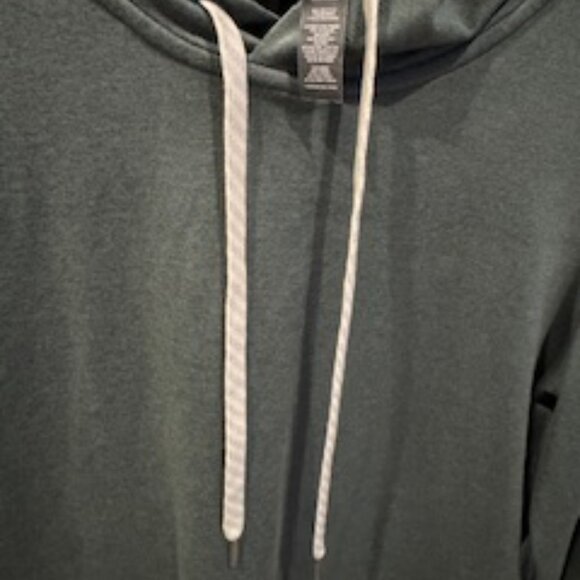 Halo Essential Hoodie - Picture 7 of 10